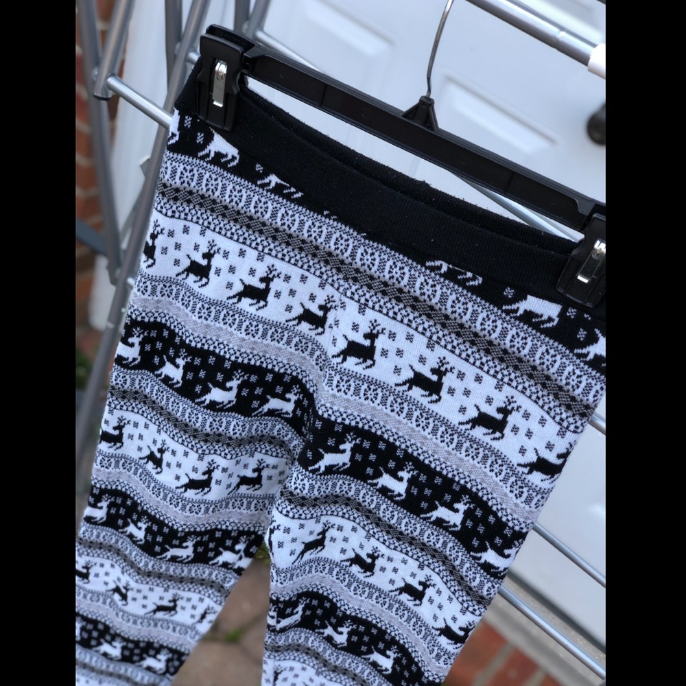 Delia’s Reindeer Sweater Leggings